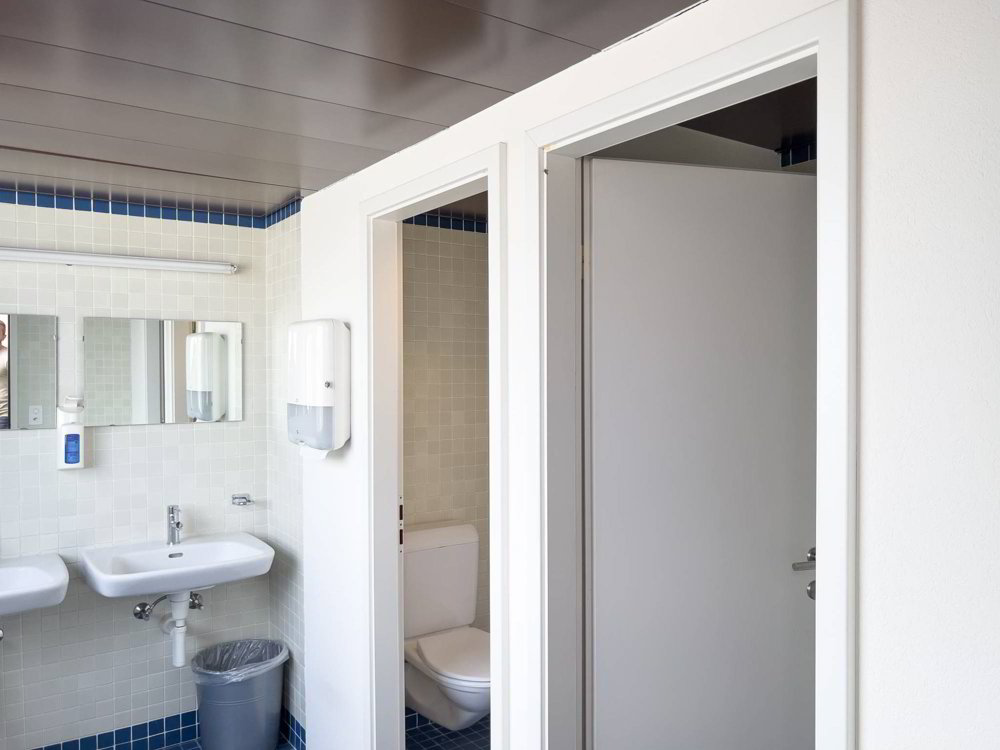 null rooms Office & Commercial for rent in Satigny - image 1/7