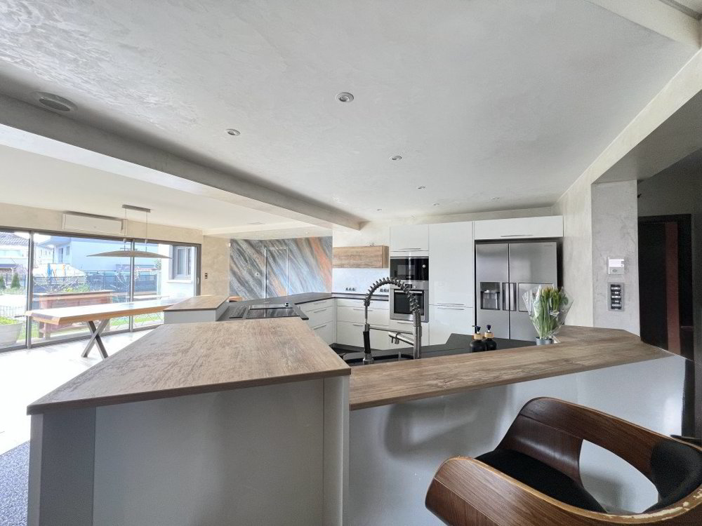 Kuća, 166 m², zemljište 600 m²