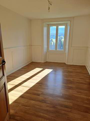 5 rooms Apartment for rent in La Côte-aux-Fées - image 1/13