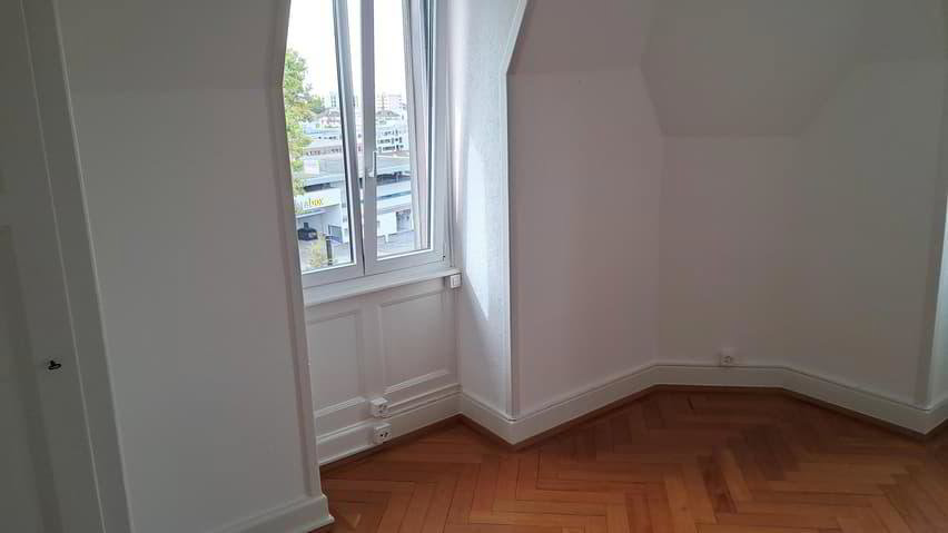 2.5 rooms Apartment for rent in Lausanne - image 1/8