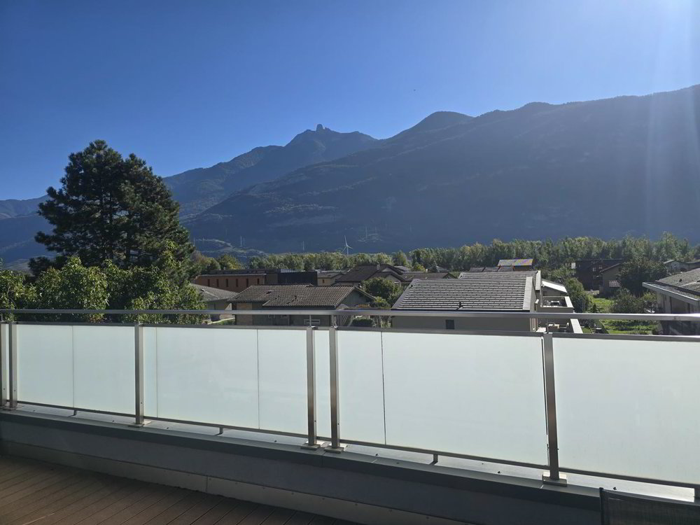 4 rooms Apartment to buy in Fully - image 1/13