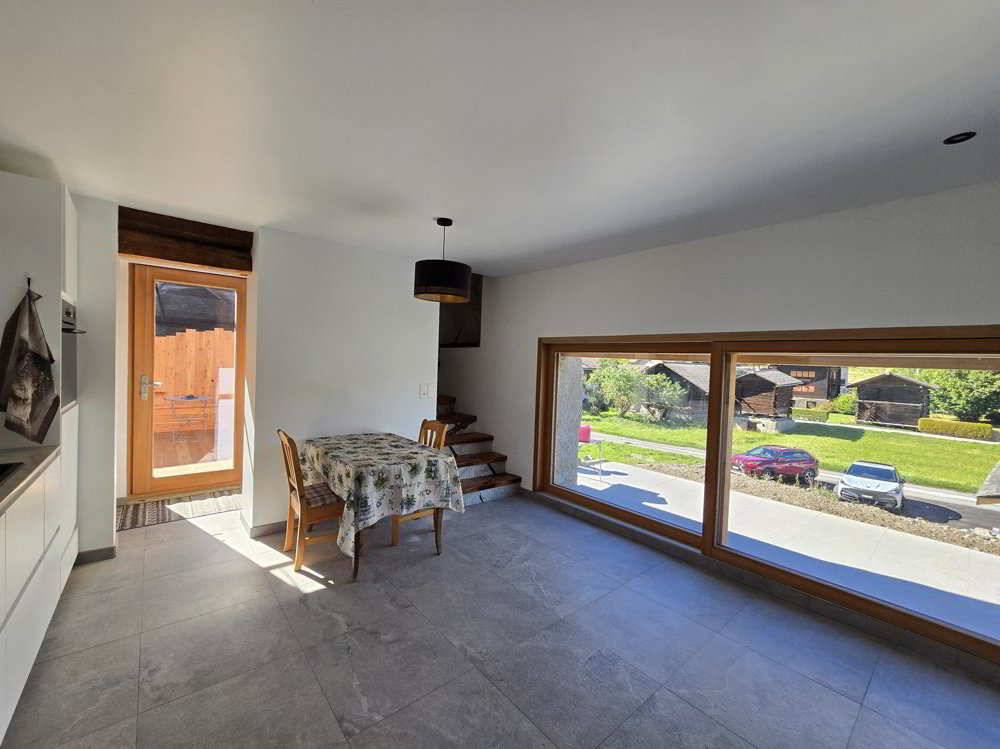 2 rooms House to buy in Nax - image 1/13