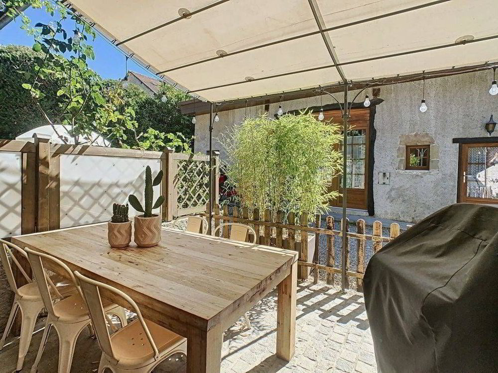 7 rooms Apartment for rent in Anières - image 1/7