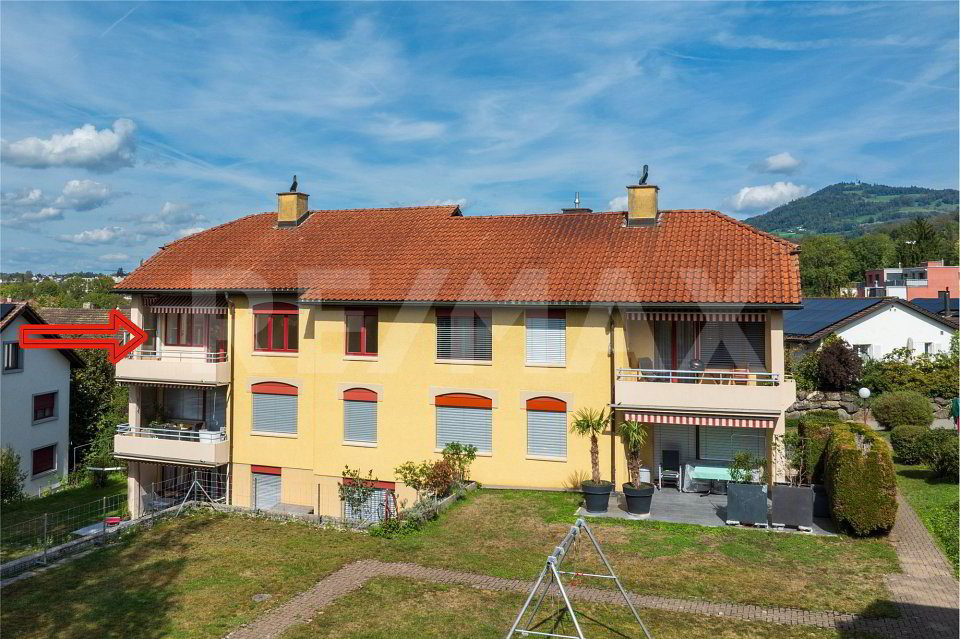 4 rooms Apartment to buy in Rüti ZH - image 1/9