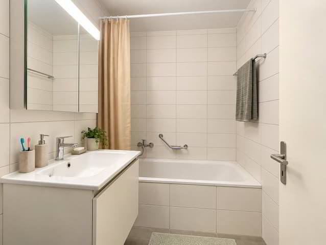 3.5 rooms Apartment for rent in Bulle - image 1/6