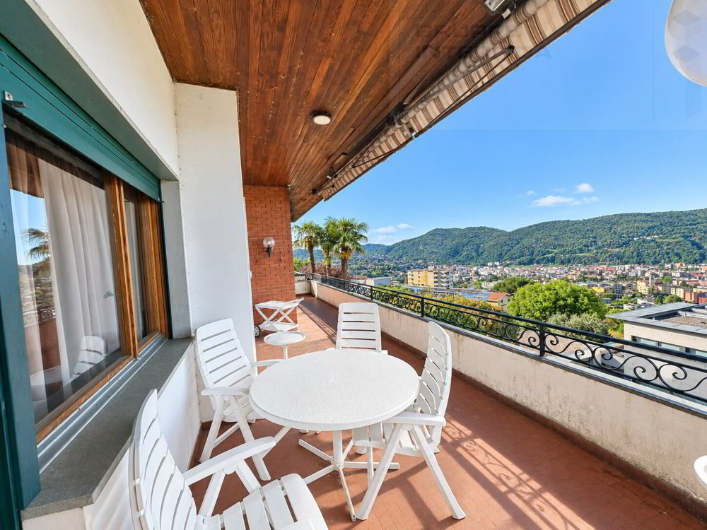 8.5 rooms House to buy in Vacallo - image 1/15