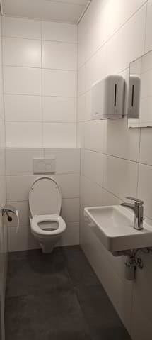 1 rooms Office & Commercial for rent in Payerne - image 1/8
