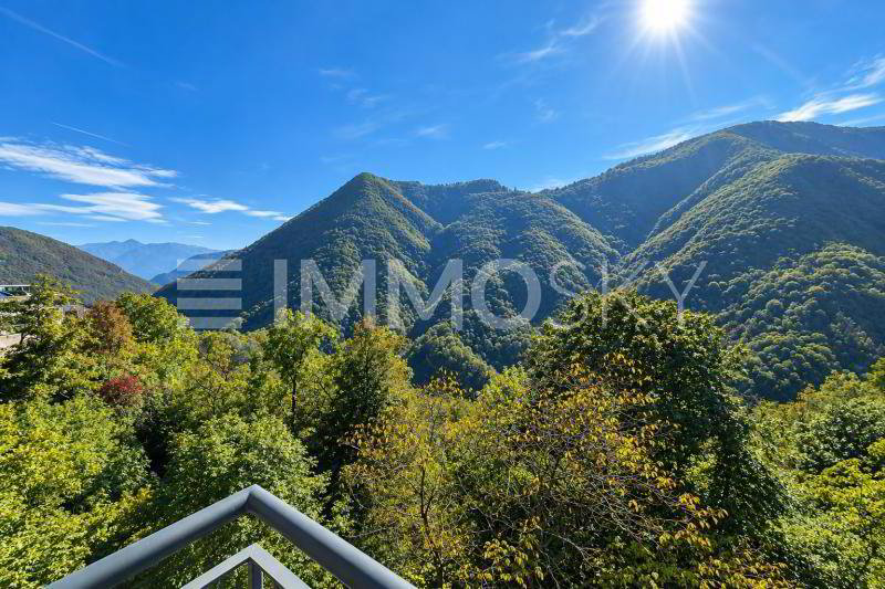 7 rooms House to buy in Loco - image 1/7