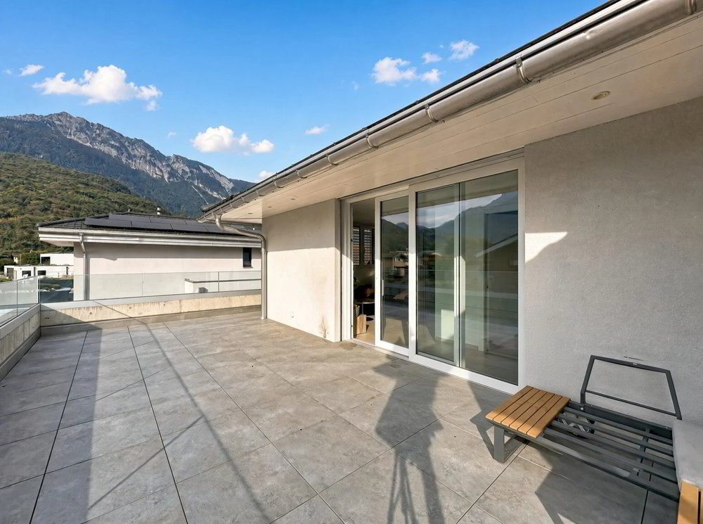 2 rooms Apartment to buy in Collombey - image 1/11