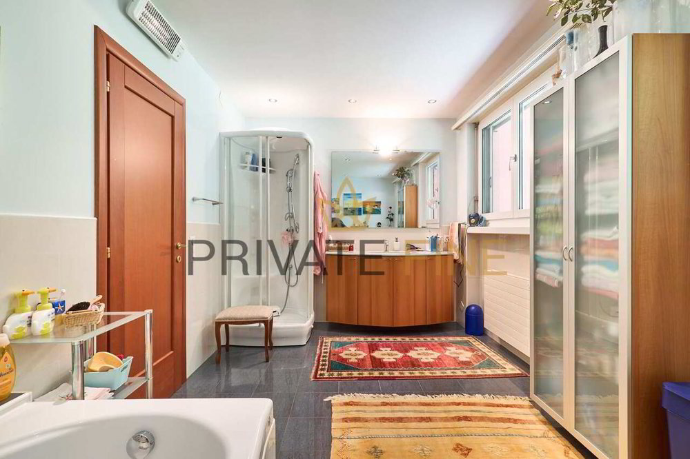 Maison 8 pièces à acheter à Giubiasco - image 1/5