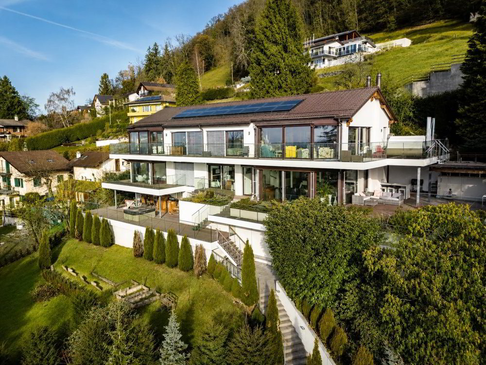 9 rooms House to buy in Blonay - image 1/12