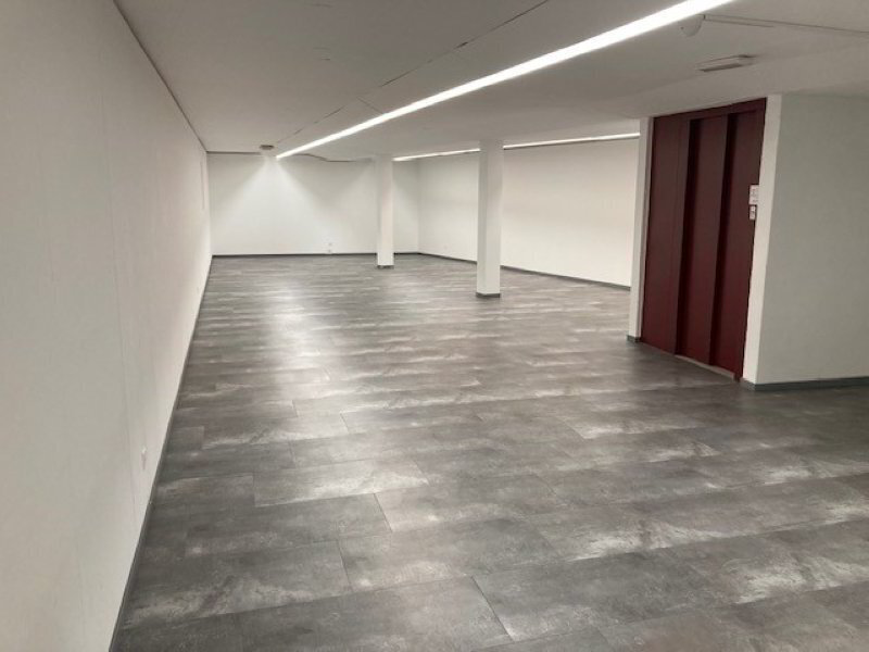 Ufficio & Commercio di null locali in affitto a Monthey - immagine 1/6