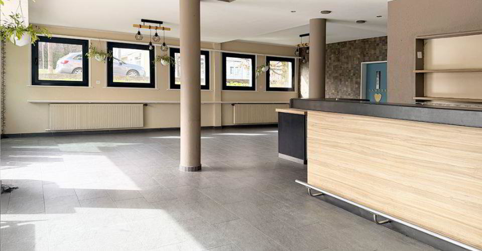 null rooms Office & Commercial for rent in Losanna - image 1/13