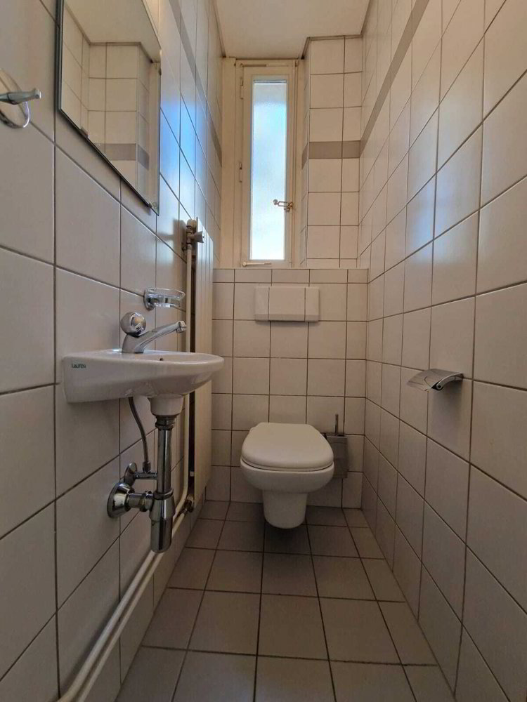 3 rooms Apartment for rent in Losanna - image 1/12