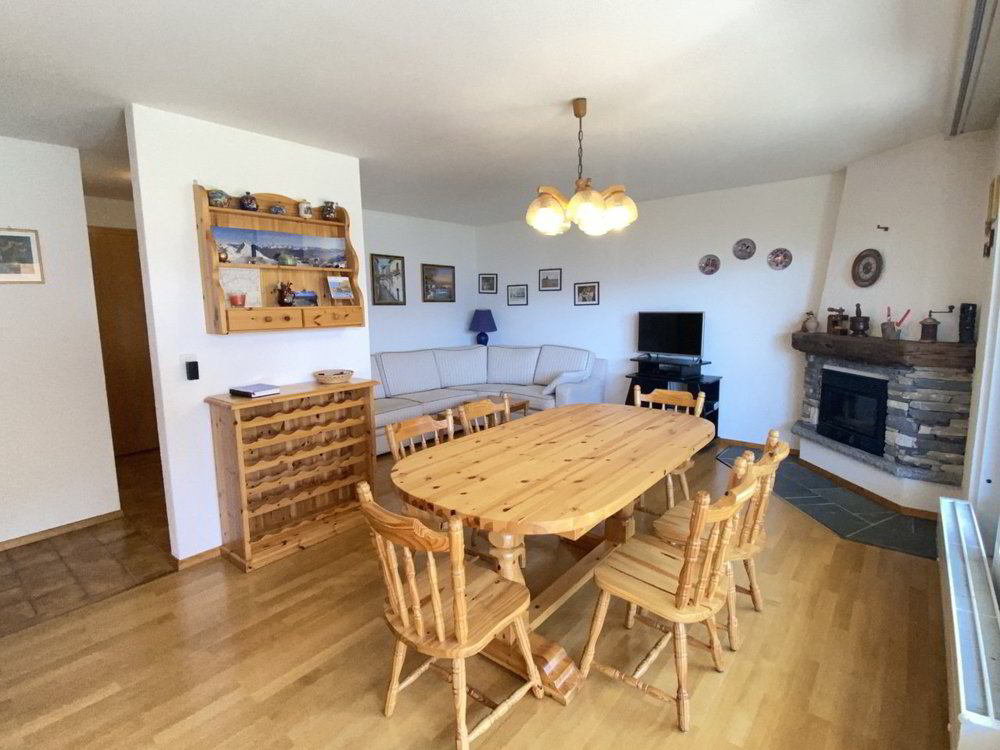 3 rooms Apartment for rent in Crans-Montana - image 1/6
