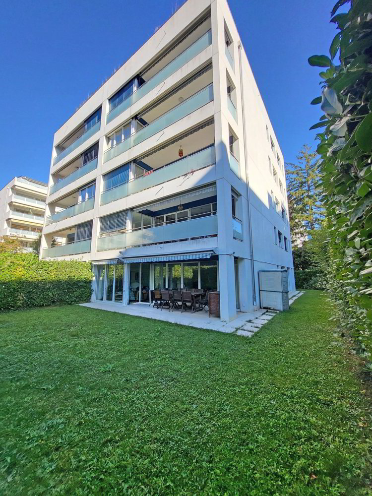 5 rooms Apartment for rent in Geneva - image 1/7
