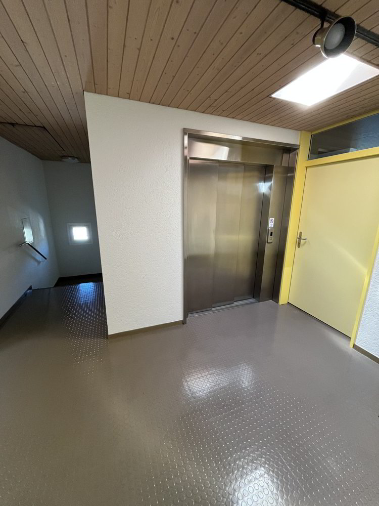1 Zimmer Büro zu vermieten in Dättwil AG - Bild 1/5