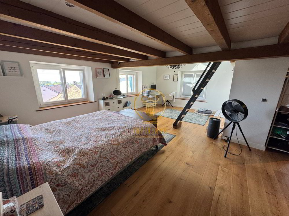 Casa di 7 locali in vendita a Burtigny - immagine 1/13