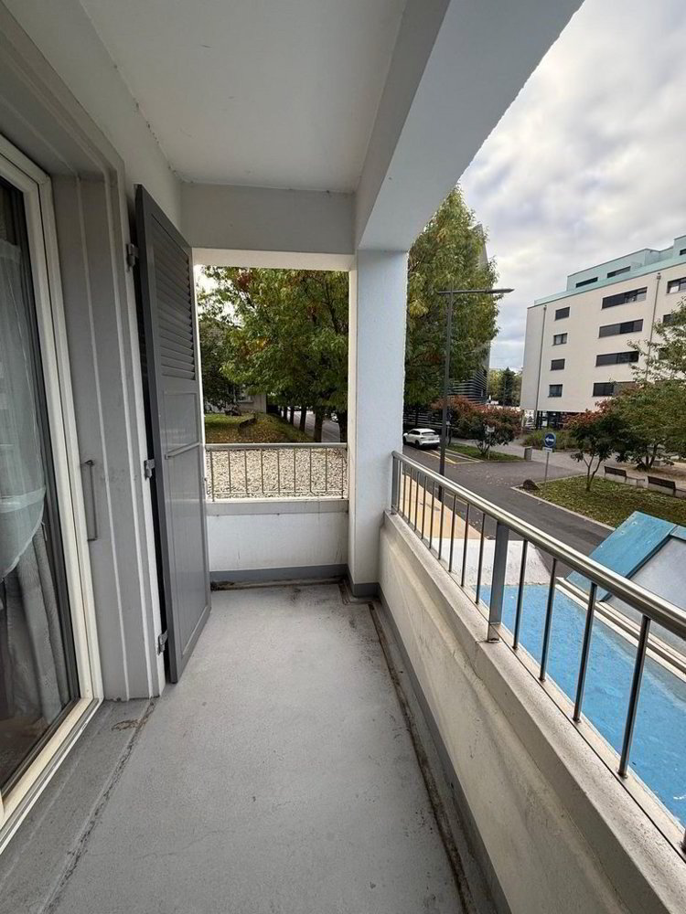 3.5 rooms Apartment for rent in Renens VD - image 1/8