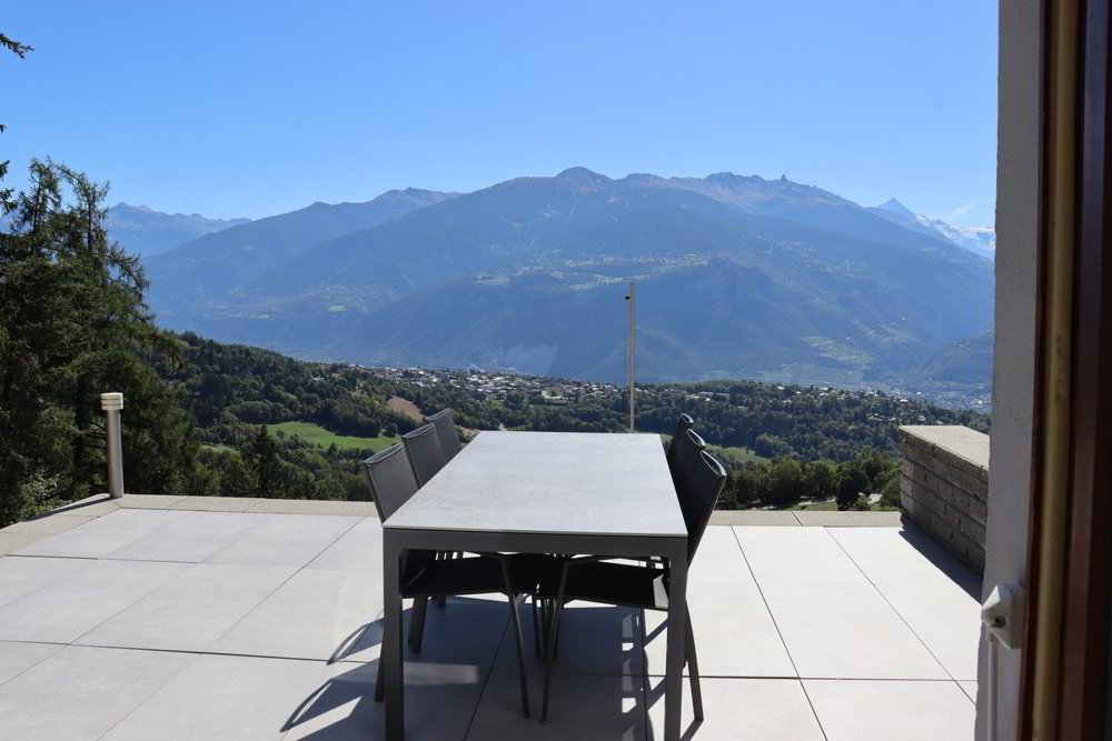 3 rooms House to buy in Savièse - image 1/10