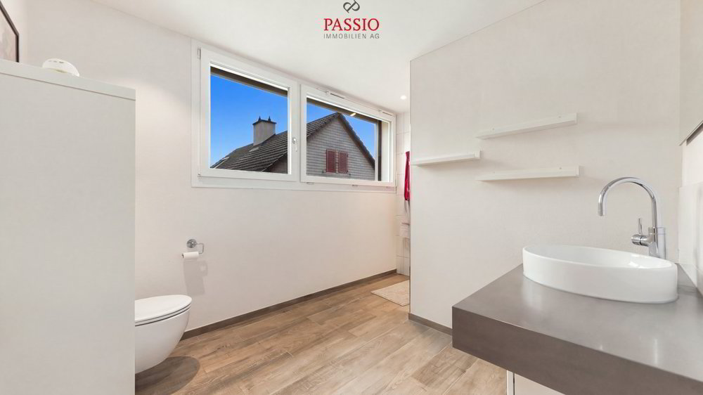 8 rooms House to buy in Zunzgen - image 1/13