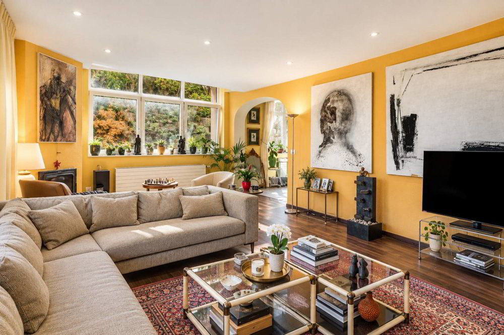 6 rooms House to buy in Lentigny - image 1/11