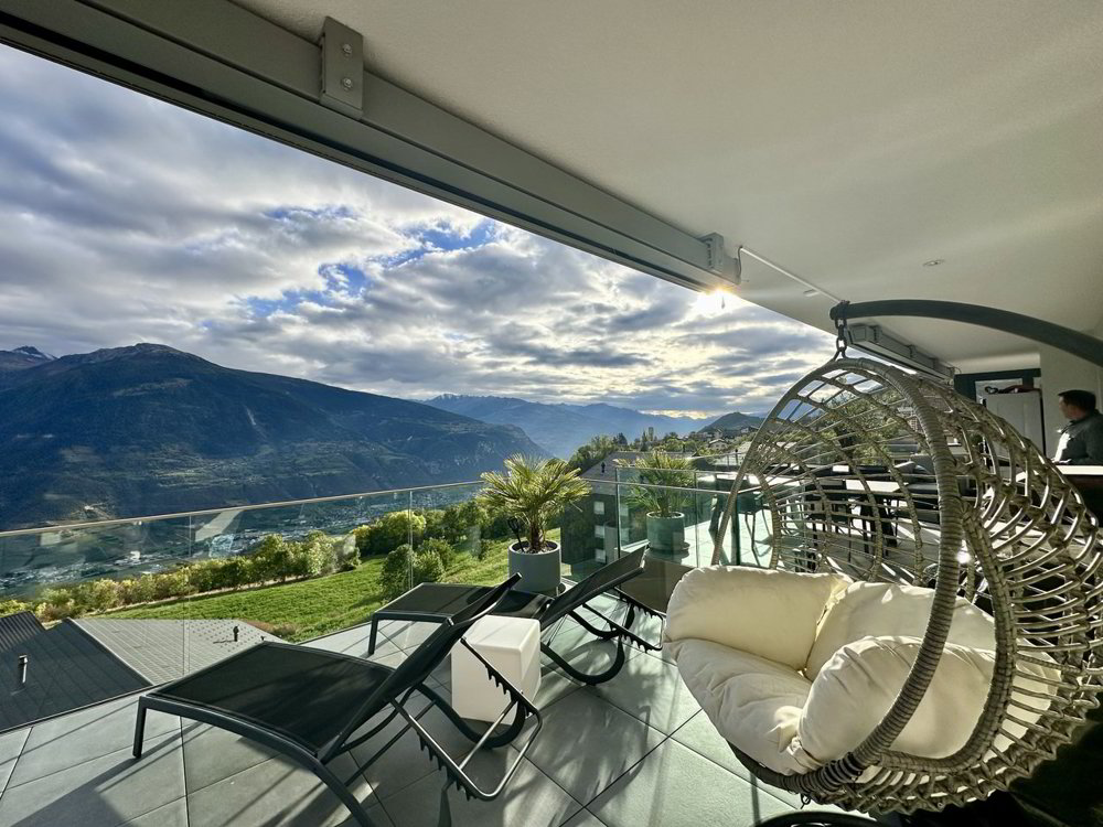 4 rooms Apartment for rent in Chermignon - image 1/13