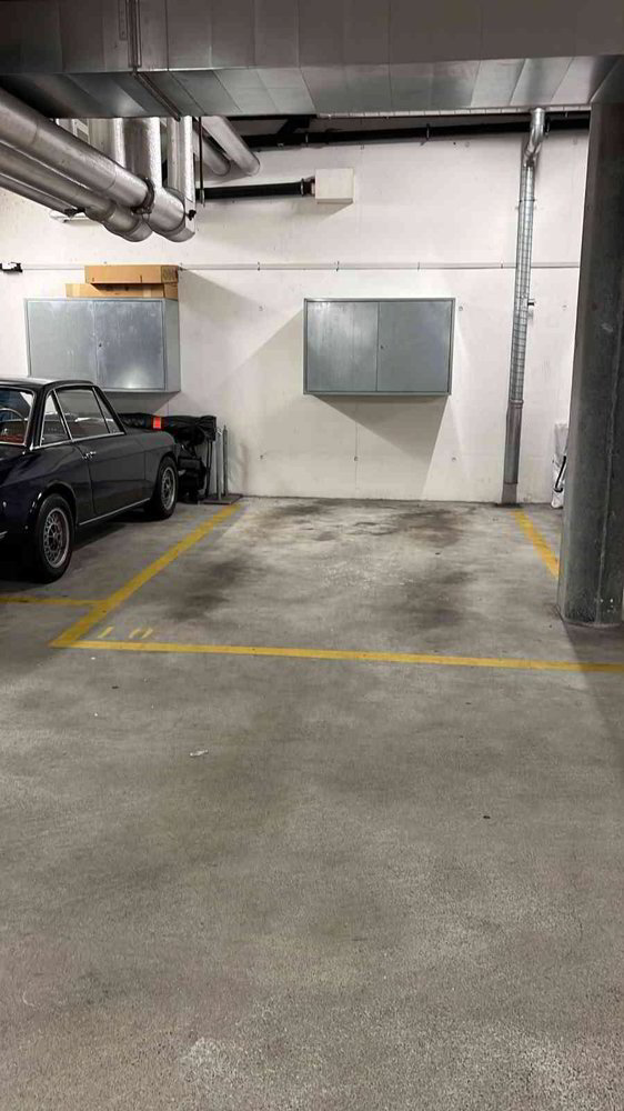 Garagenplatz in Basel Stadt (Wettstein)