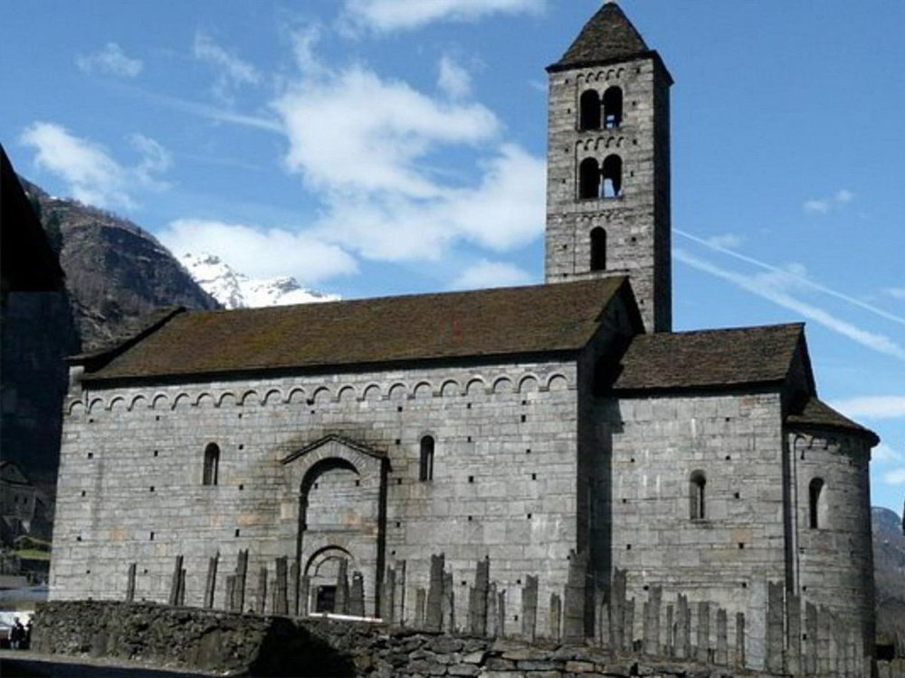 null rooms Land to buy in Giornico - image 1/10