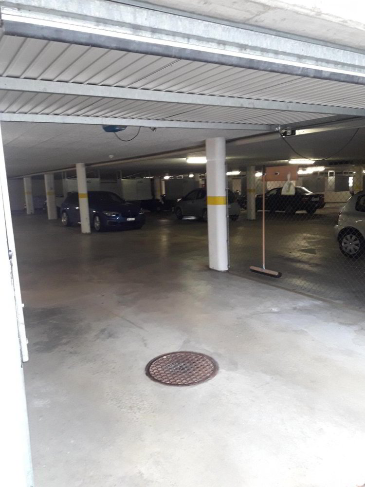 null rooms Car park, garage for rent in Sciaffusa - image 1/1