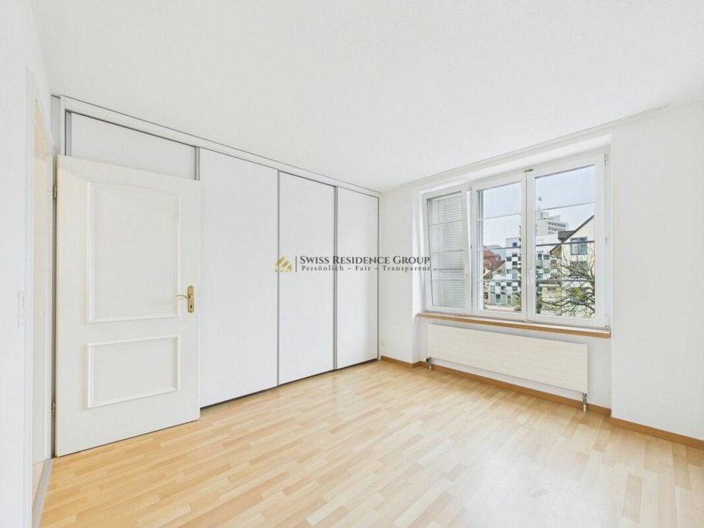 13 rooms House to buy in Olten - image 1/13