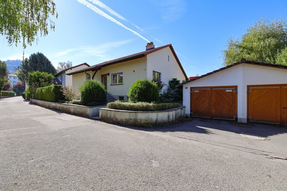 Maison 4 pièces à acheter à Liebefeld - image 1/12