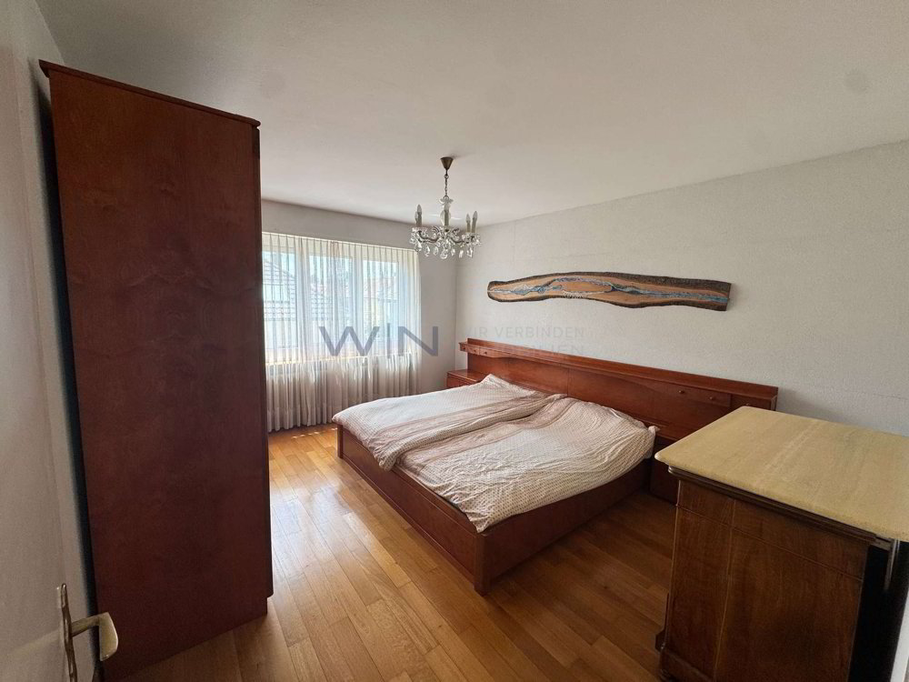 10 rooms House for rent in Olten - image 1/13