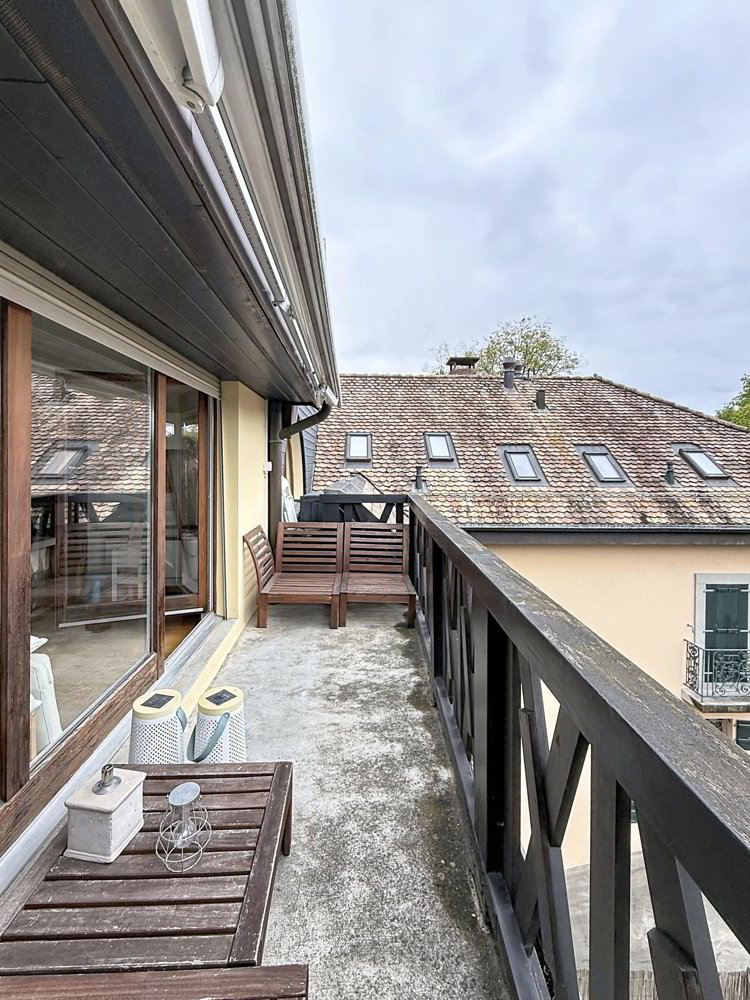 Appartement 8 pièces à louer à Thônex - image 1/10