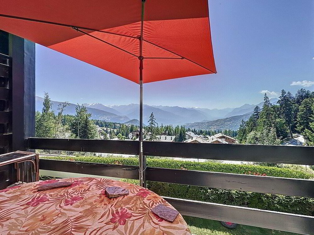 2 rooms Apartment to buy in Crans-Montana - image 1/13