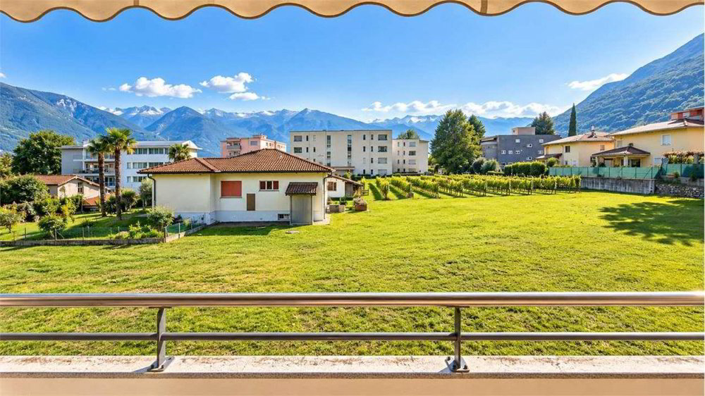 11 rooms House to buy in Sementina - image 1/13