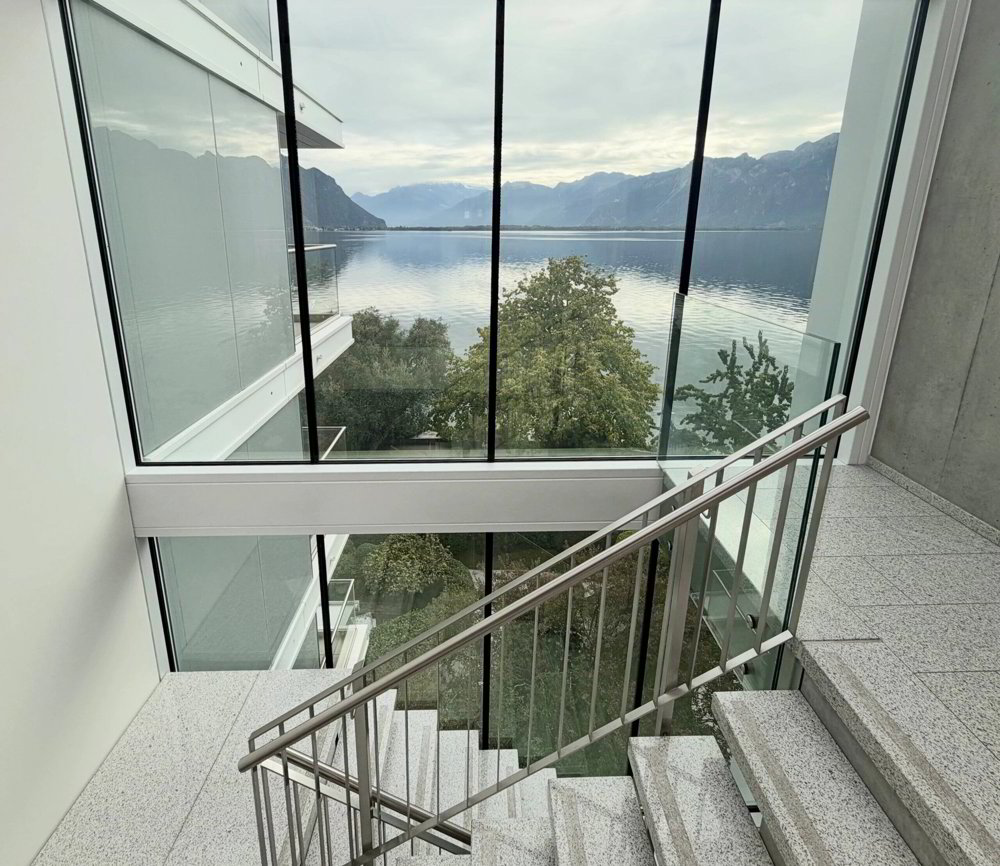 5.5 rooms Apartment to buy in Montreux - image 1/12