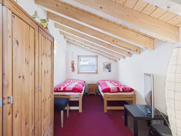 2.5 rooms Apartment to buy in Fiesch - image 1/13