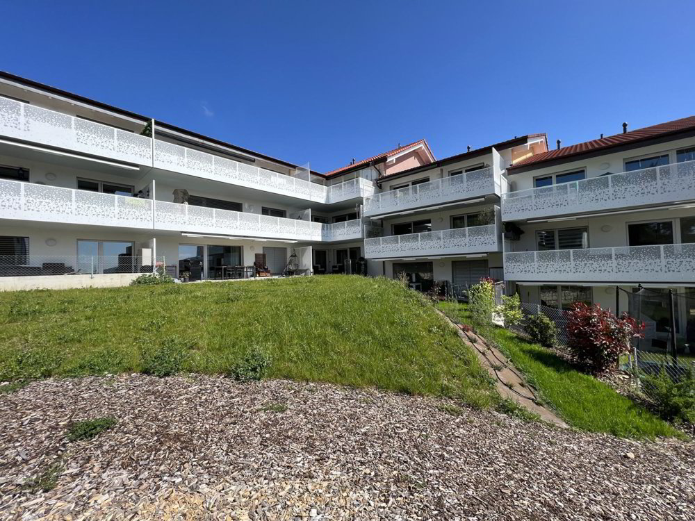 4 rooms Apartment to buy in Cornaux NE - image 1/13