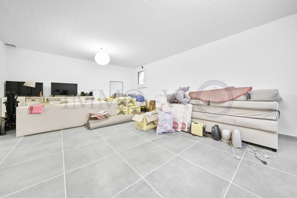 6 rooms House for rent in St-Livres - image 1/12