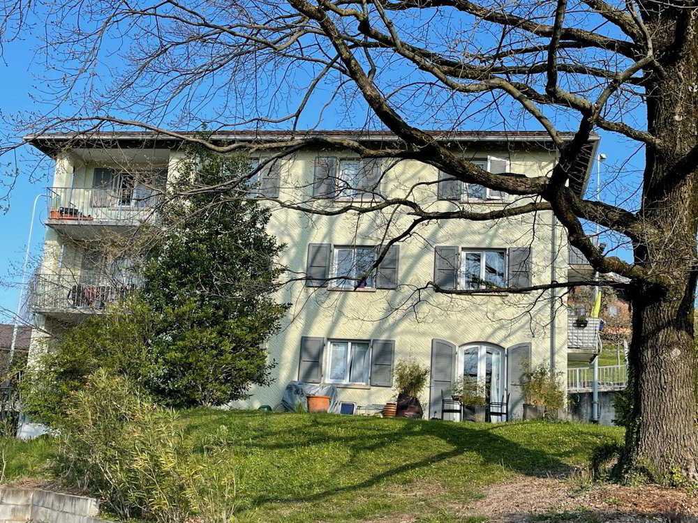 3 rooms Apartment for rent in Vevey - image 1/1