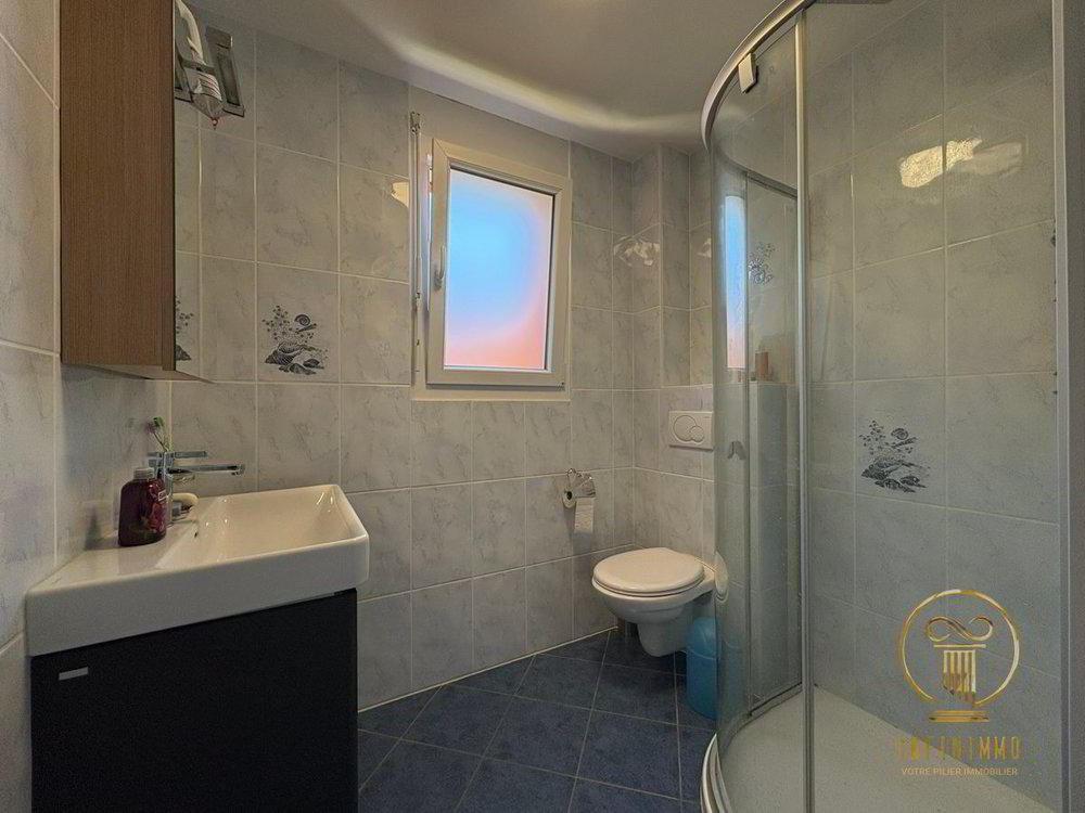 Casa di 5 locali in vendita a Estavayer-le-Lac - immagine 1/13