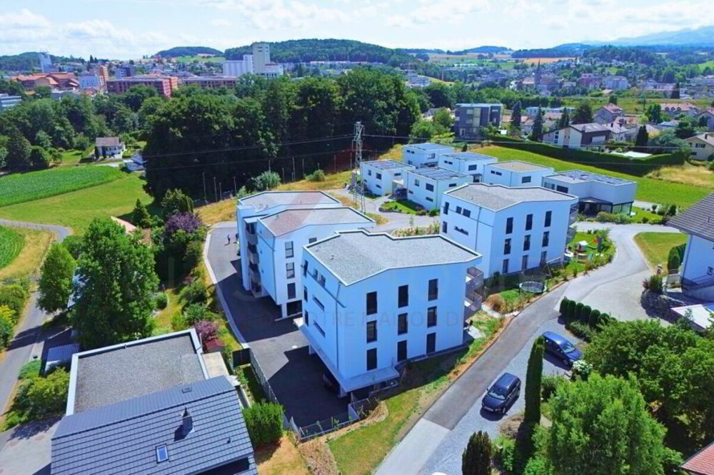 4 Zimmer Wohnung zum verkaufen in Düdingen - Bild 1/13