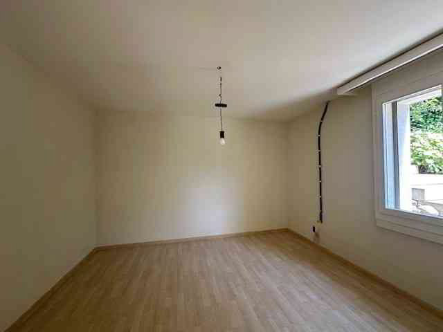 2.5 Zimmer Wohnung zu vermieten in Merlischachen - Bild 1/7