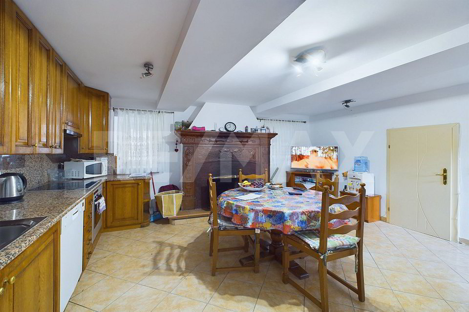5 Zimmer Wohnung zum verkaufen in Lugano - Bild 1/13