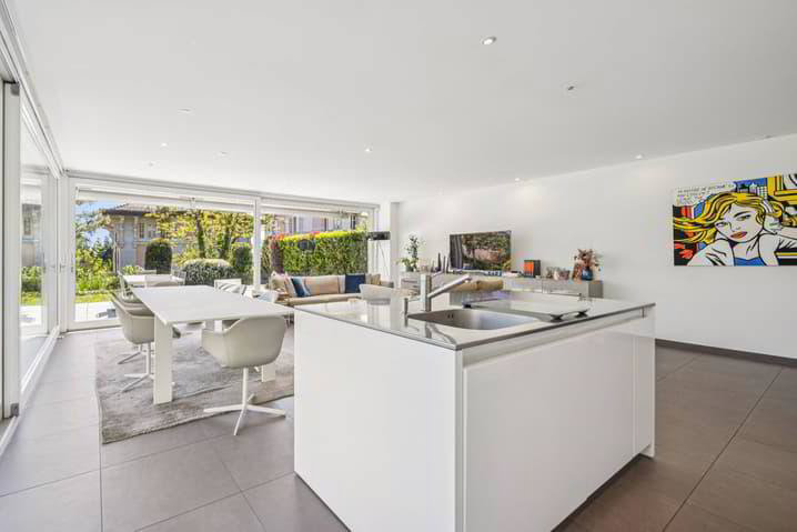 6.5 rooms Apartment to buy in Lausanne - image 1/1