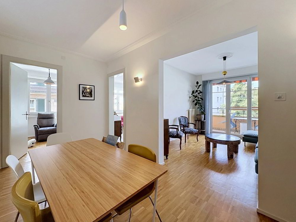 4 rooms Apartment to buy in Lausanne - image 1/10