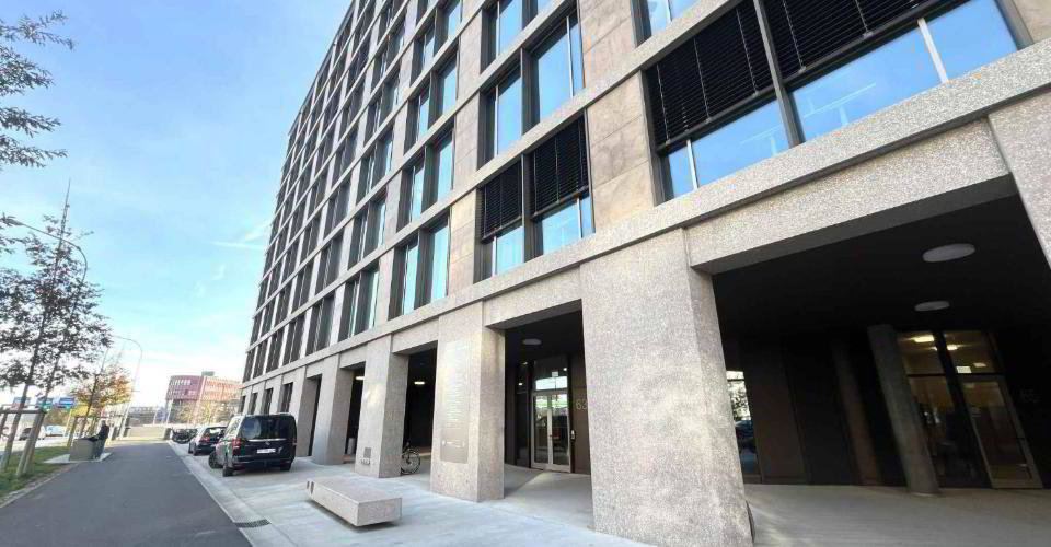 null rooms Office & Commercial for rent in Grand-Lancy - image 1/13