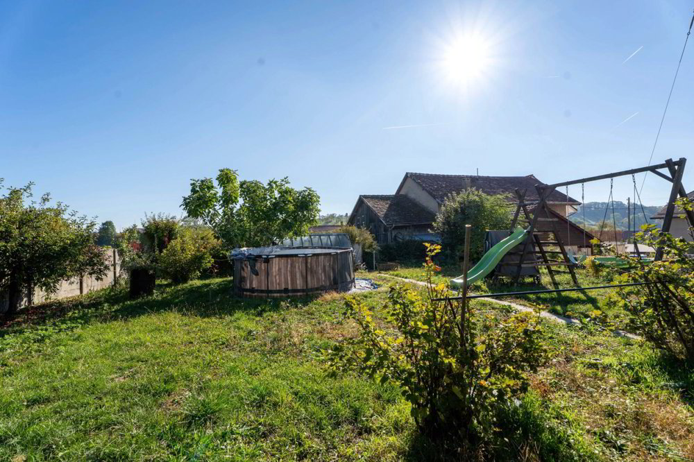 Maison 7 pièces à acheter à Agiez - image 1/11