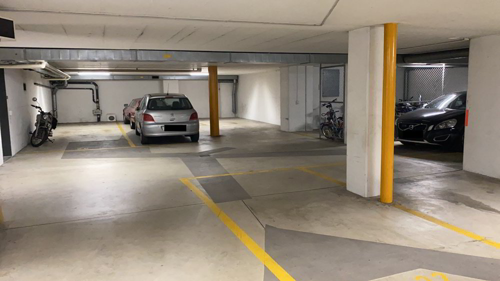 null rooms Car park, garage for rent in Zürich - image 1/3